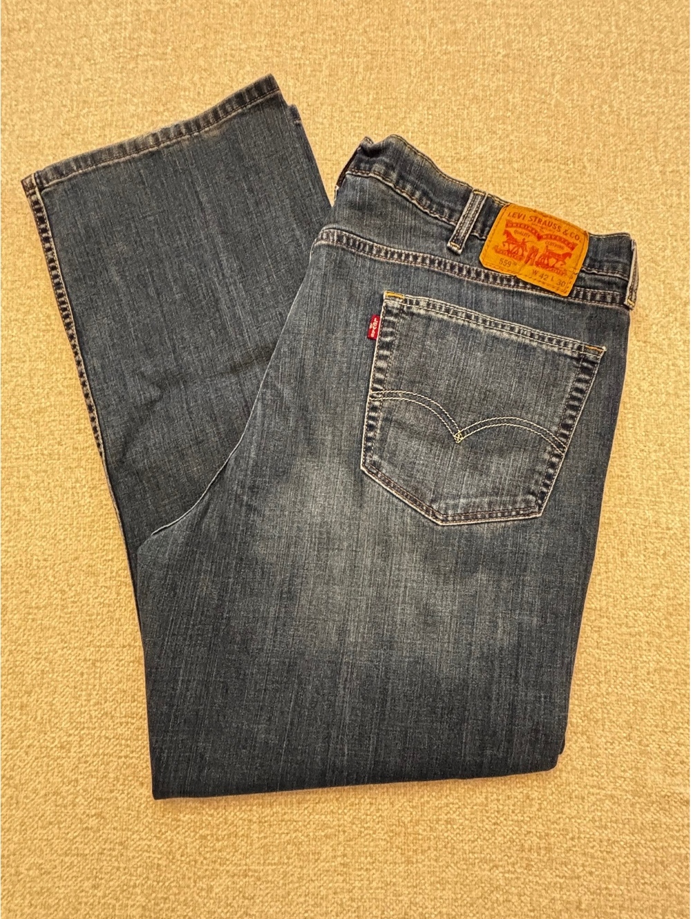 Levi’s Men’s 559 Relaxed Straight Jeans Medium Wash 42x30